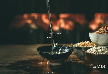 新手白酒代理怎么找超市酒店呢(白酒代理怎么拿)