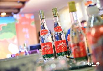 开茅台酒专卖店流程图(开一家茅台专卖店要什么手续) 开茅台酒专卖店流程图(开一家茅台专卖店要什么手续)