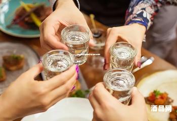 宁夏浓香白酒加盟(宁夏浓香白酒加盟店)