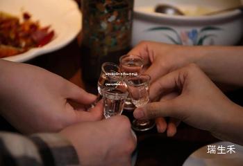 茅台专卖店系列酒,各种茅台酒专卖店的价格分别是多少 茅台专卖店系列酒,各种茅台酒专卖店的价格分别是多少